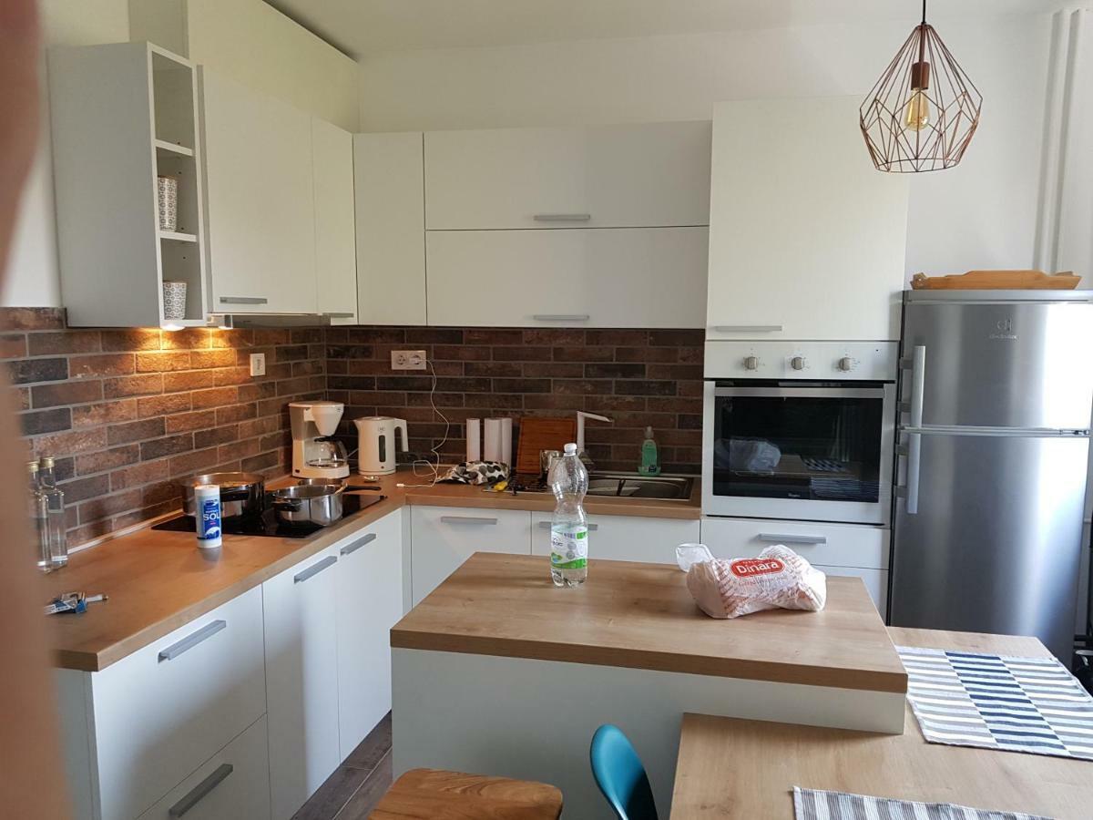 Appartement Apartman Kety à Zagreb Extérieur photo